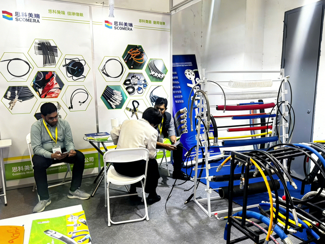 Rubber hose supplier showcasing custom hose solutions at trade fair