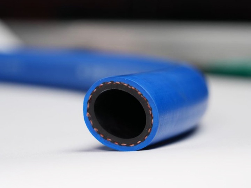 Non-Conductive EPDM Cooling Hose
