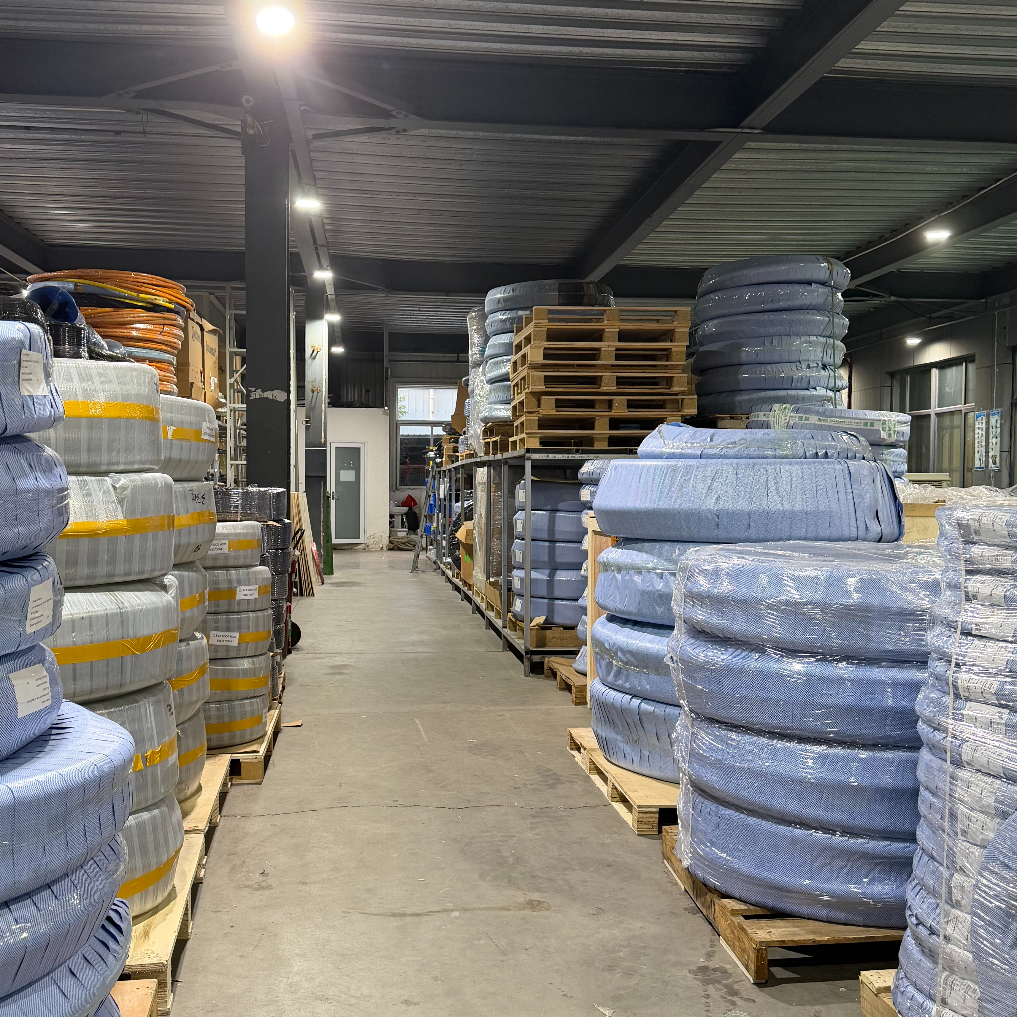 UHMWPE Chemical Transfer Hose | Suction & Discharge for 98% Chemicals 